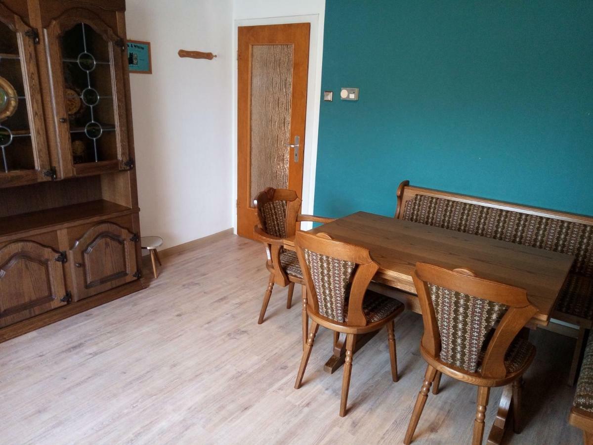 הוילה Niederburg Haus Stefanie מראה חיצוני תמונה