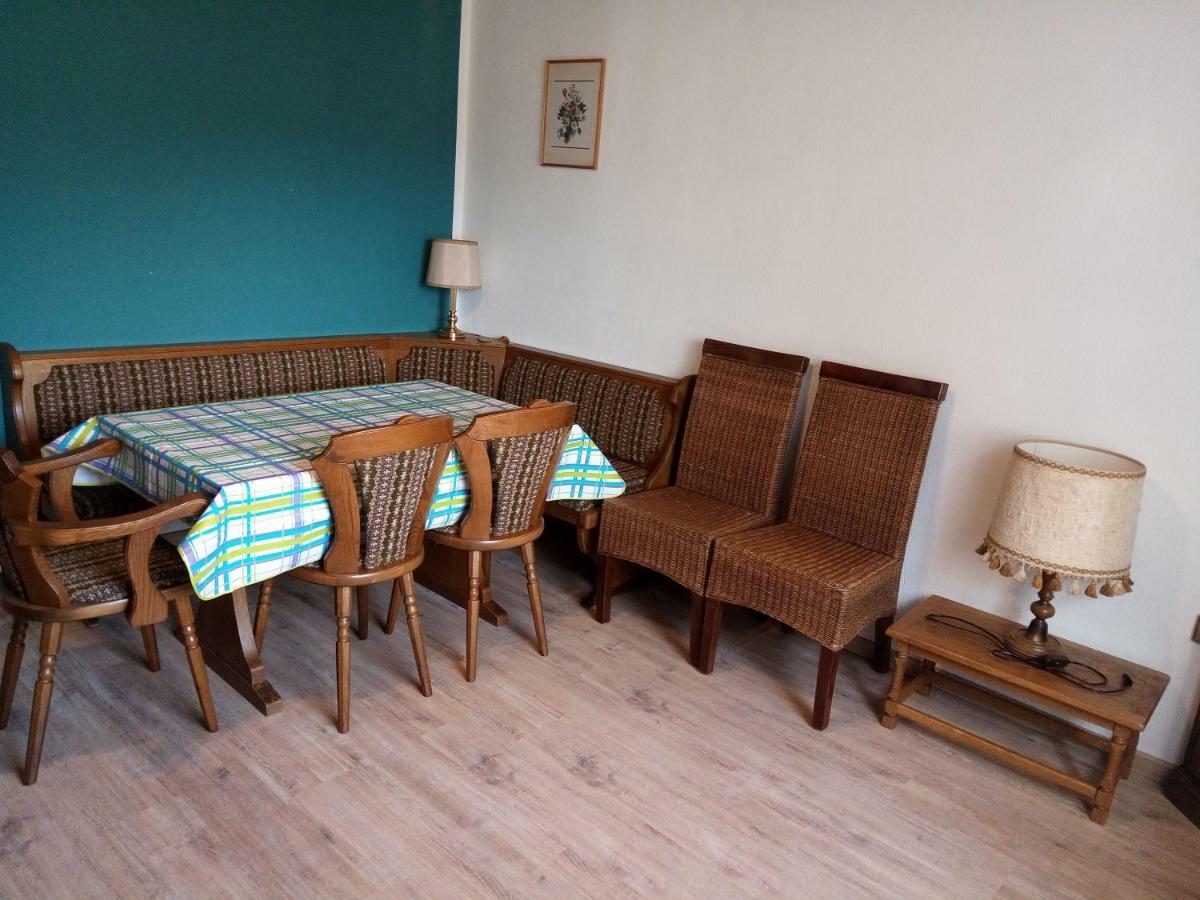 הוילה Niederburg Haus Stefanie מראה חיצוני תמונה