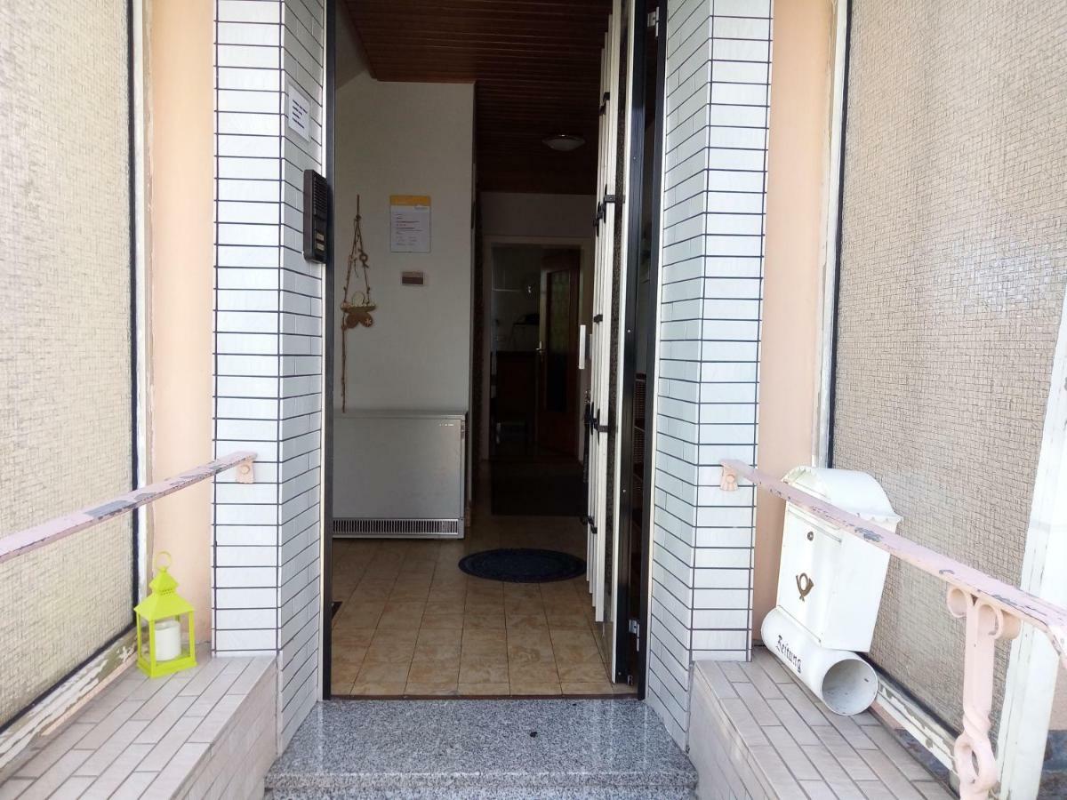הוילה Niederburg Haus Stefanie מראה חיצוני תמונה